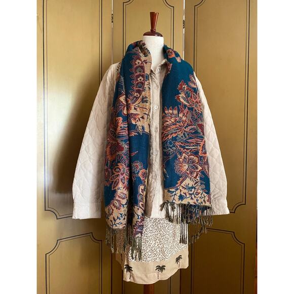 Vintage reversible scarf with fringes and gold threads - Picture 6 of 8